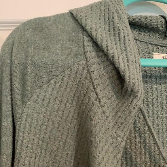 Cardigan Hoodie - Picture 2 of 4